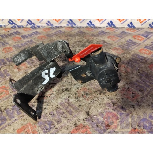 Кран отопителя Scania Cr19 037773 в сборе с кронштейном (326)-4