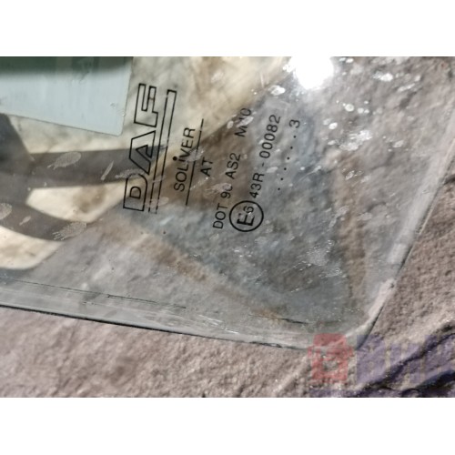 Стекло двери (форточка) DAF 85 CF 532175 угловая RH (606)-3