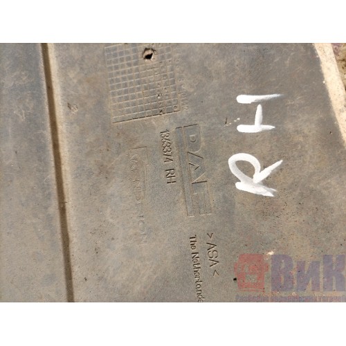 Накладка на фару DAF 85 CF 532175 RH деф. (269)-3