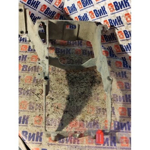 Кронштейн фары DAF 85 CF 532175 LH (252)-5