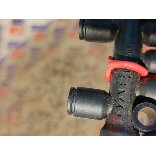 Распределитель воздушный DAF 106 049232 (315)-5