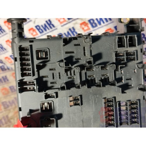 Блок предохранителей DAF 106 049232 (317)-7