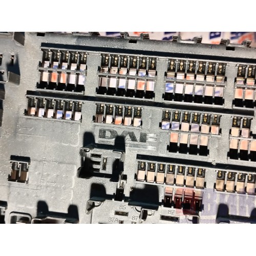 Блок предохранителей DAF 106 049232 (317)-5