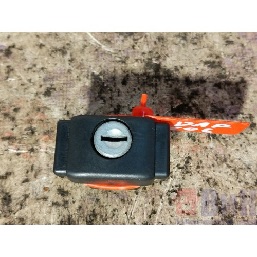 Замочек бардачка DAF 106 049232 (307)-1