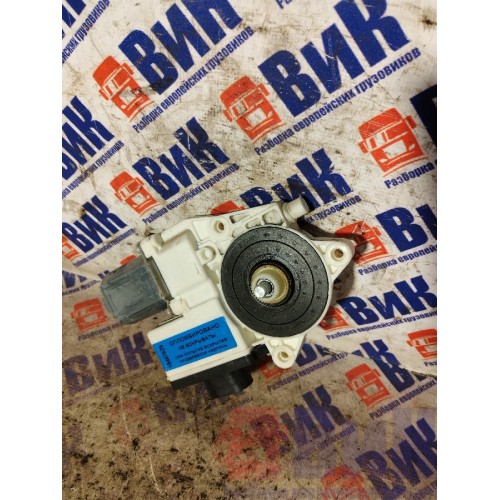 Моторчик стеклоподъемника DAF 106 049232 RH (629)-1