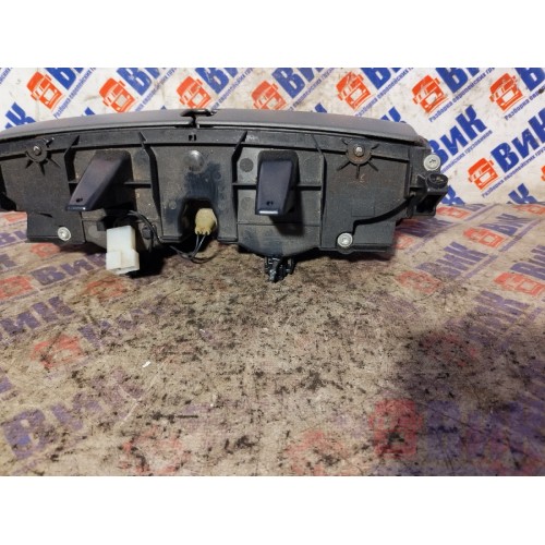 Пепельница DAF 106 049232 в сборе с подстаканниками (202)-3