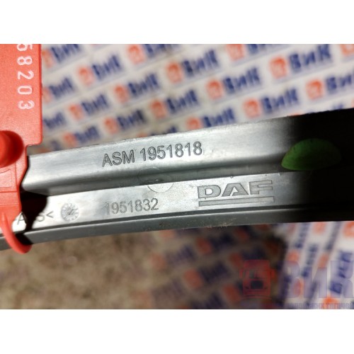 Заглушка накладки торпедо DAF 106 049232 (203)-1