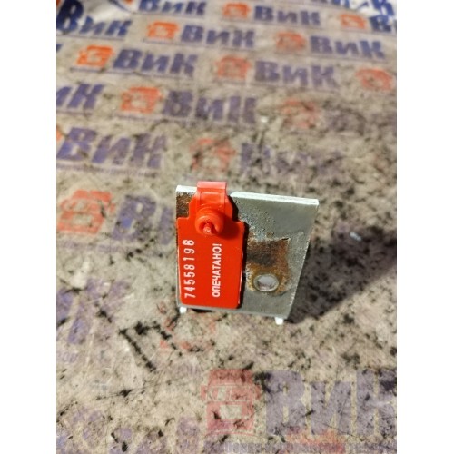 Петля инструментального ящика DAF 106 049232 LH (196)-4