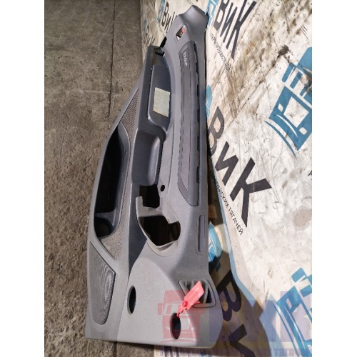 Обшивка (карта) двери DAF 106 049232 LH (208)-1