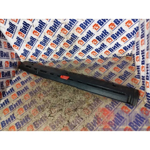 Накладка торпедо DAF 106 049232 RH (132)