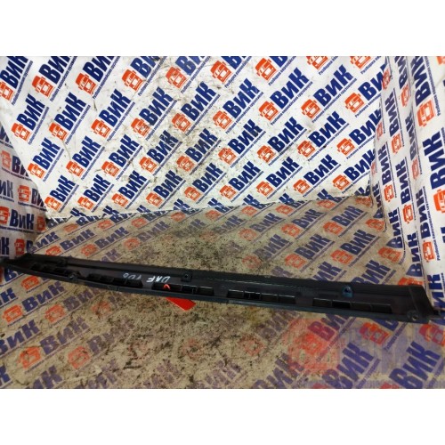 Накладка торпедо DAF 106 049232 LH (133)-1