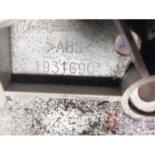 Кронштейн (проставка) кулисы DAF 106 049232 (126)-4