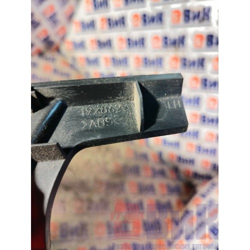 Накладка двери передней левой DAF 106 049232 (102)-3