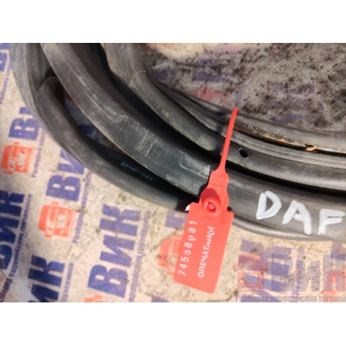 Уплотнительная резинка двери DAF 106 049232 (091)-4