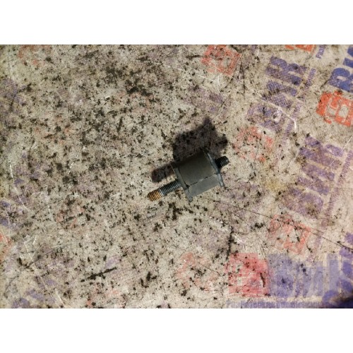 Демпфер воздухозаборника (061)*-11