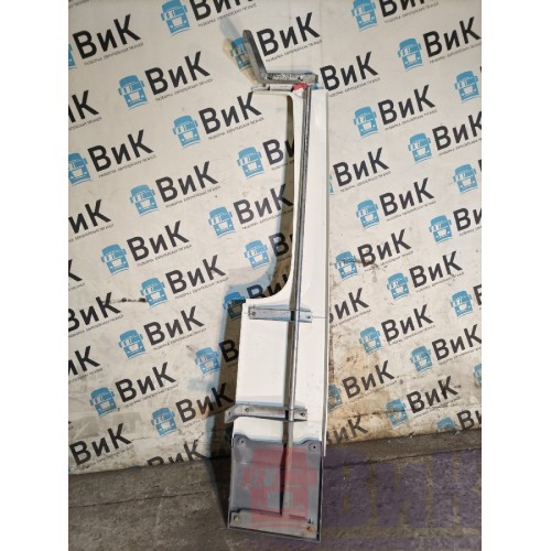 Спойлер кабины DAF 106 049232 комплект (084) (085) (077) (071) (082)-4