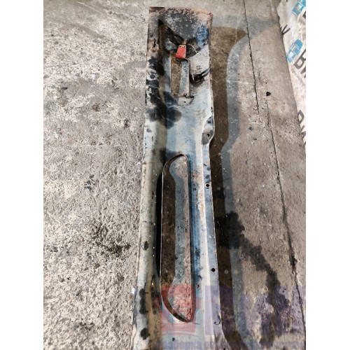 Бампер DAF 85 CF 532175 передний с деф. (068)-6