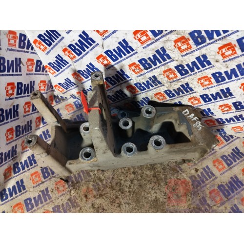 Кронштейн бампера DAF 85 CF 532175 RH (038)-3