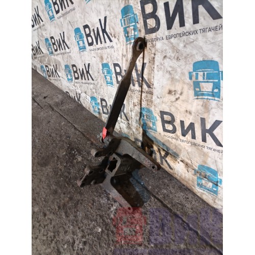 Кронштейн буксировочный DAF 85 CF 532175 RH (012)-4