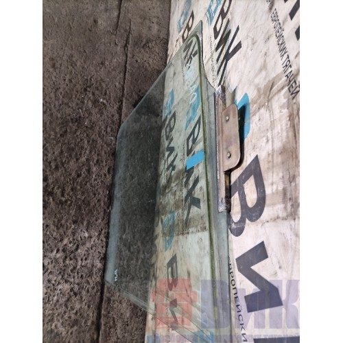 Стекло двери (основное) DAF 105 RH (665)-3