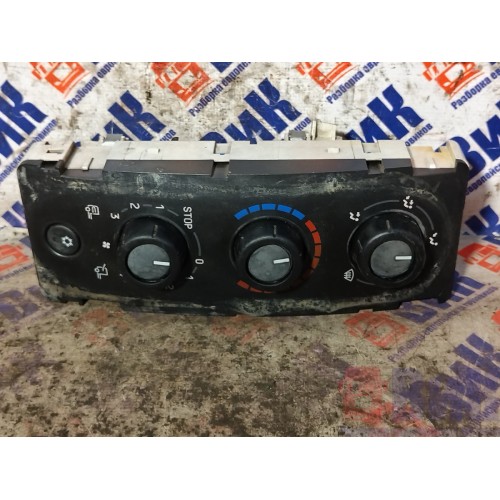 Блок управления отопителем Renault Premium 006690 деф. (682)