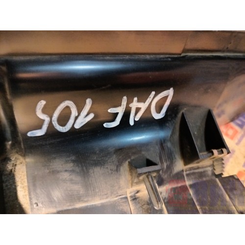 Дефлектор салона DAF 105 LH центральный (945)-7