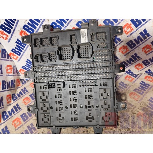 Блок предохранителей Renault Premium 006690 (687)-5