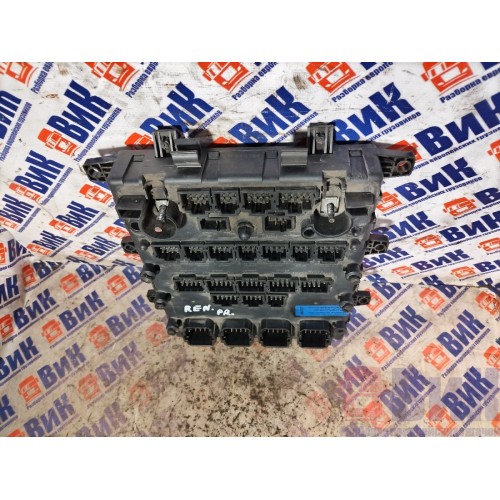 Блок предохранителей Renault Premium 006690 (687)-6