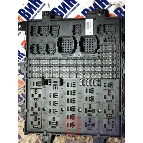 Блок предохранителей Renault Premium 006690 (687)-9