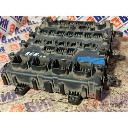Блок предохранителей Renault Premium 006690 (687)-2