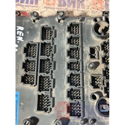 Блок предохранителей Renault Premium 006690 (687)-11