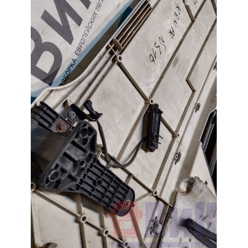 Капот Renault Premium 006690 деф. (935)-3