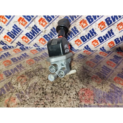 Кран ручного тормоза MAN TGA 439195 MARSHALL (977)-1