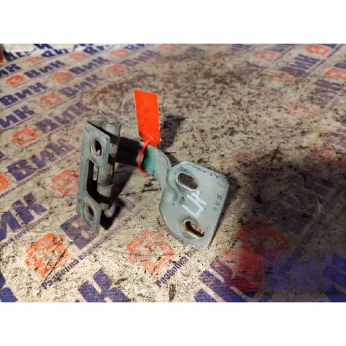 Петля инструментального ящика MAN TGA 439195 LH (962)-4