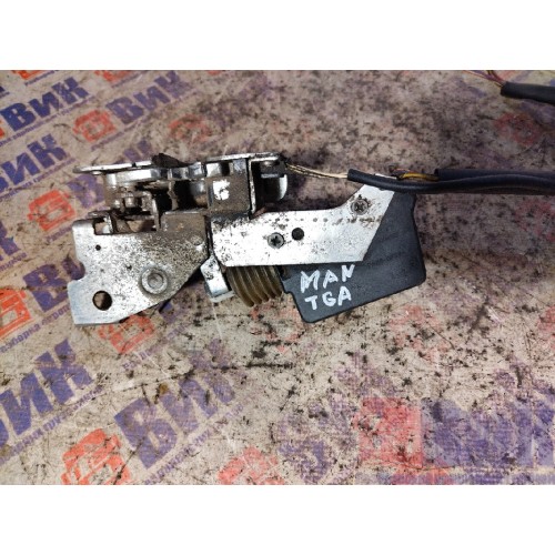 Замок двери MAN TGA 439195 с доводчиком RH (887)-1