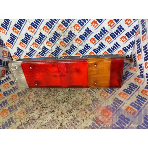 Фонарь задний MAN TGA 439195 RH с деф. (717)