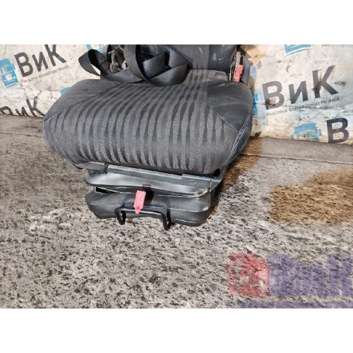 Сиденье пассажирское MAN TGA 439195 табуретка (865)-4