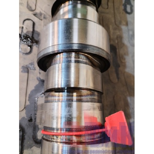 Распредвал DAF 105 MX340 066824 (835)-19