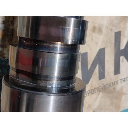 Распредвал DAF 105 МХ340 №А132516 под полировку деф. (751)-2