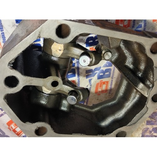 Проставка ось рокеров с клапанной крышкой MAN TGA 439195 D2866 (743)-8