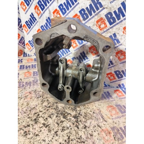 Проставка ось рокеров с клапанной крышкой MAN TGA 439195 D2866 (749)-1