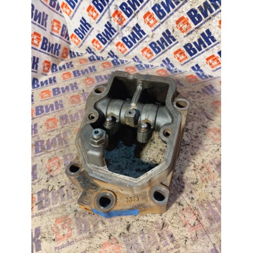 Проставка ось рокеров с клапанной крышкой MAN TGA 439195 D2866 (749)-5