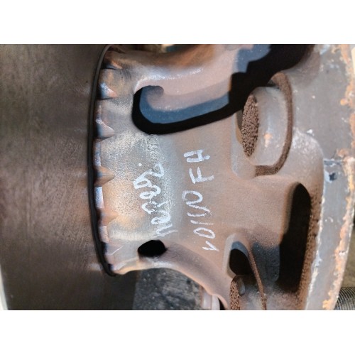 Ступица передняя Volvo FH 13 678912  в сборе диск.торм./блок.подшип. d68 (642)-6