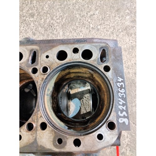 Блок цилиндров двигателя MAN TGA 439195 D2866 (634)-7