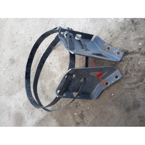 Кронштейн ресивера Renault T-Seria (951) с хомутами, -3