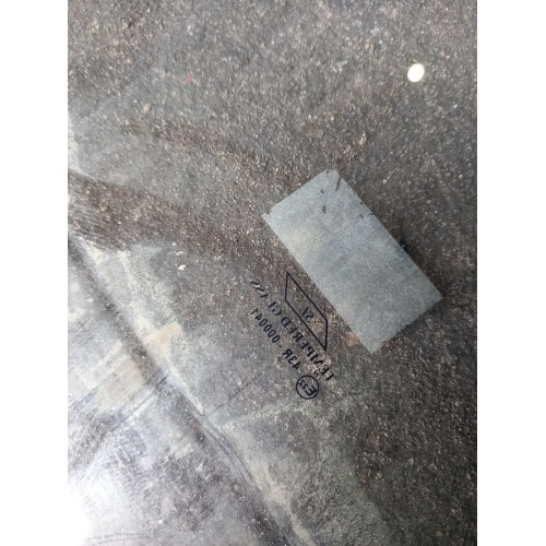 Стекло двери (основное) Renault Midr 014086 LH (546), -2