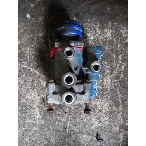 Кран управления тормозами прицепа Volvo механич. (516), 20424431