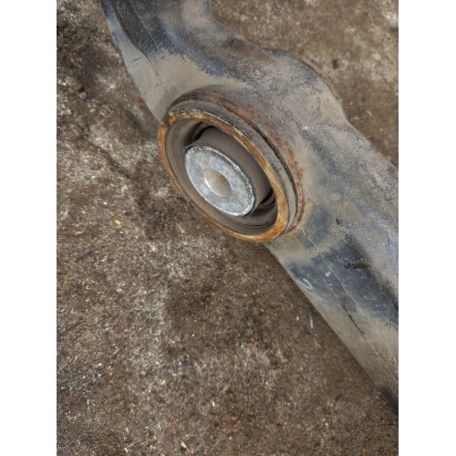 Торсион кабины Mercedes Actros 2000г (159), 9428902404-5