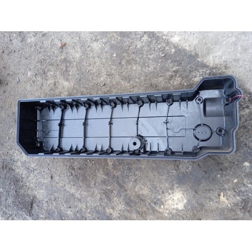 Крышка клапанная Renault DXI 12  (736), 7420542545-3