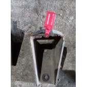 Кронштейн переднего амортизатора DAF верхний короткий (784)